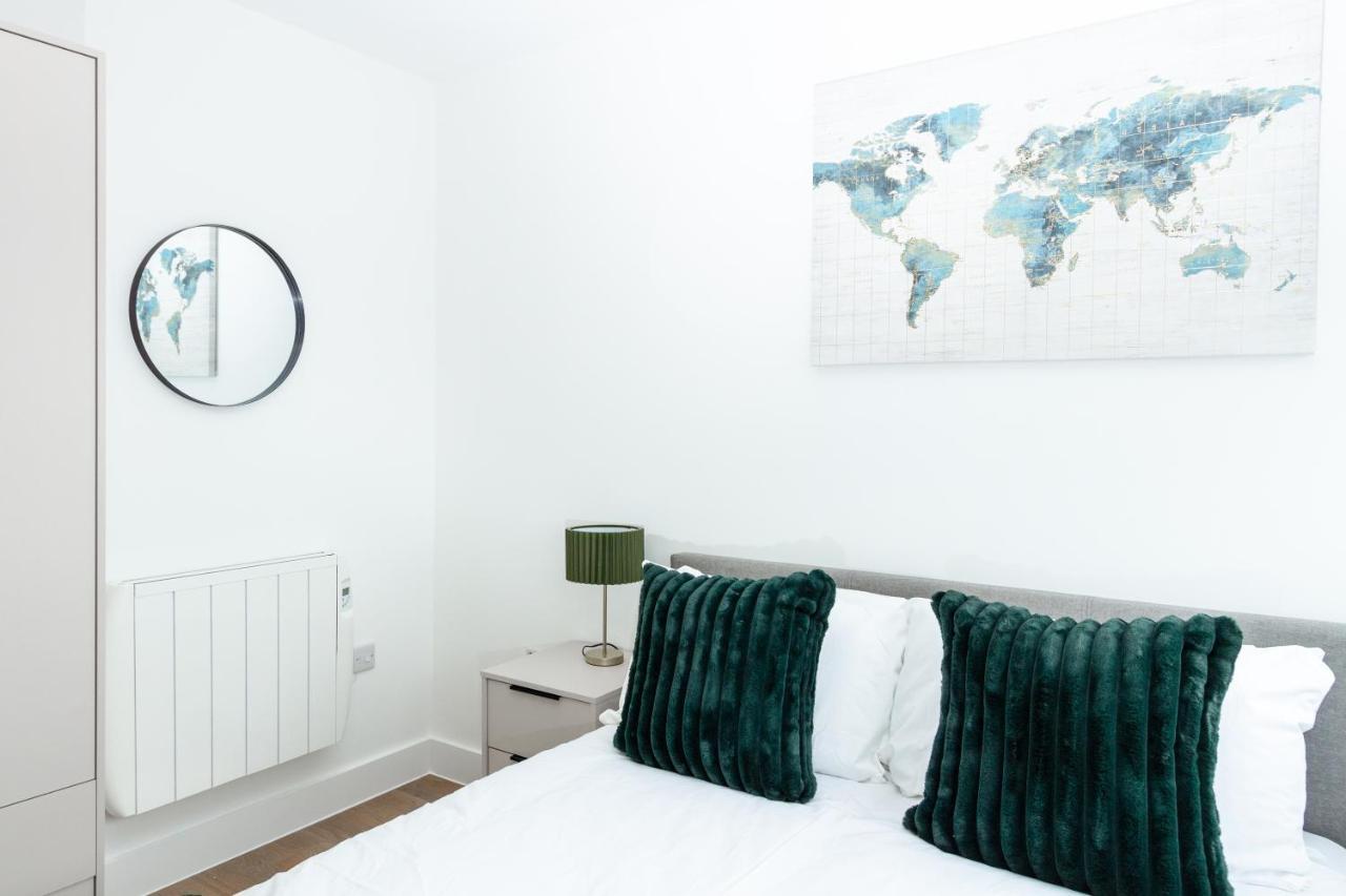 Stylish Studio Apt Overlooking Old Trafford マンチェスター エクステリア 写真